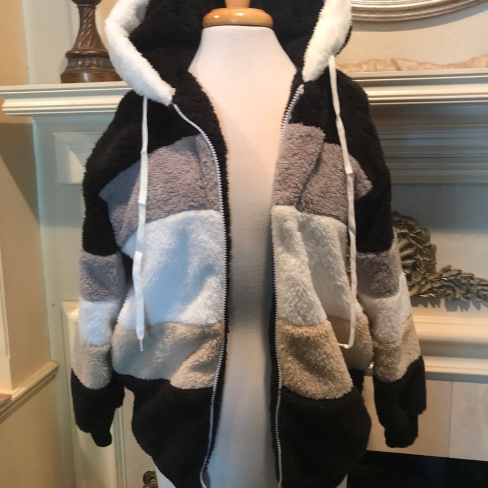 Light fleece hoodie. N/wo/t.